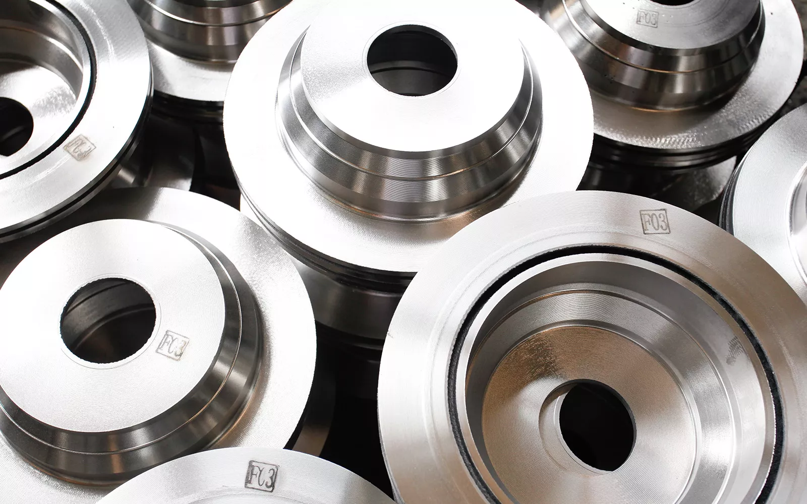 Is it better to have a hole in the brake disc or a solid one?